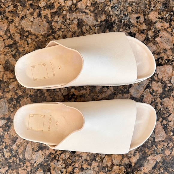 GUIDI
TREADED SOLE SANDALS - Picture 6 of 9